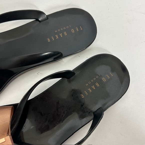 Ted Baker‎ Rose Gold Thong Sandals - Picture 2 of 4